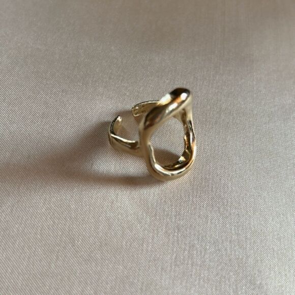 gold geo ring A523 - Picture 3 of 5